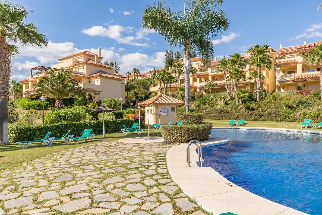 Holiday Penthouse For Rent Puerto Marbella Apartmán