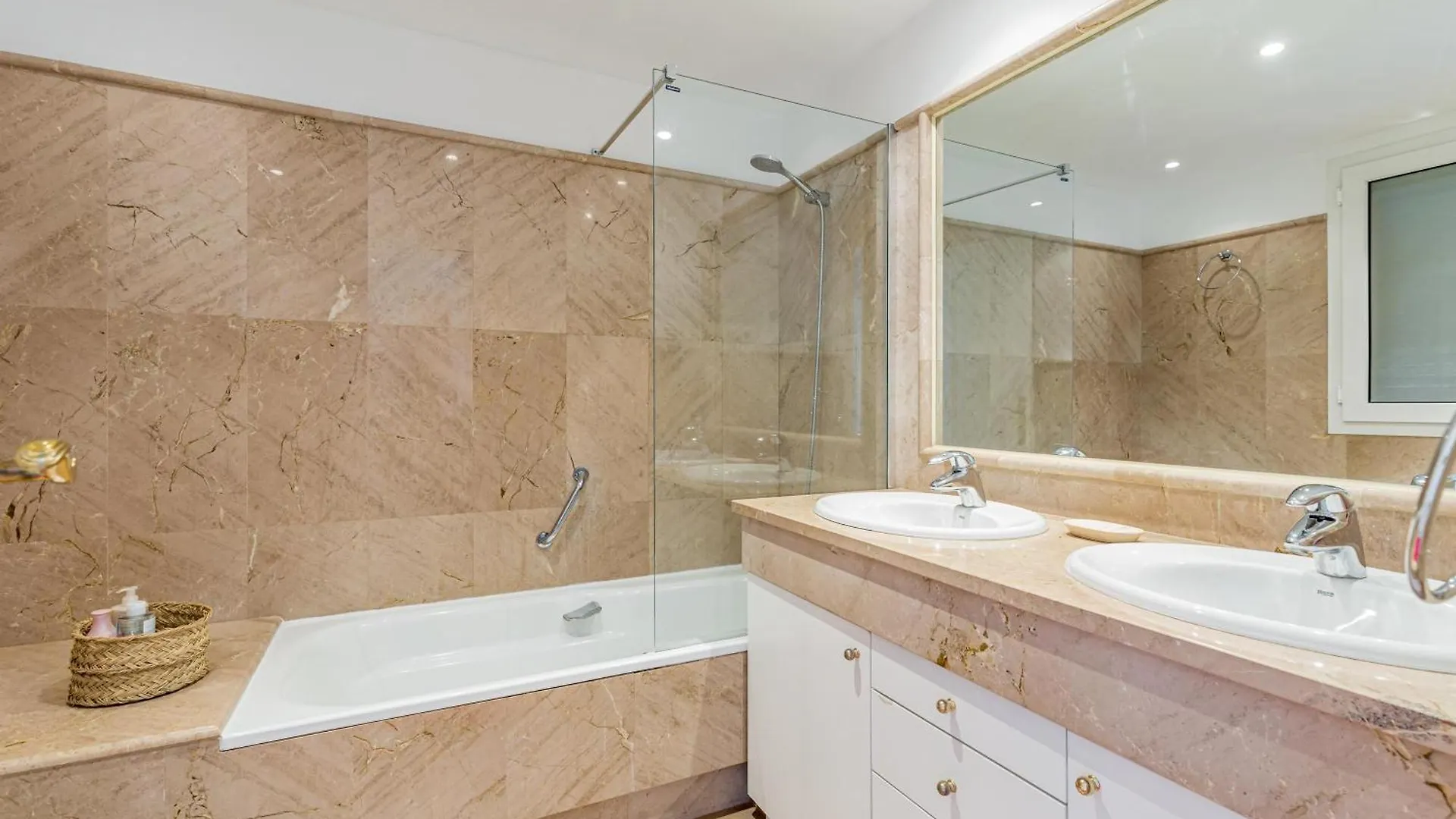 Holiday Penthouse For Rent Puerto Marbella 0*,